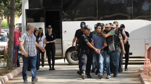 Adana'da Terör Örgütü (Mkp) Operasyonunda 12 Kişi Gözaltına Alındı